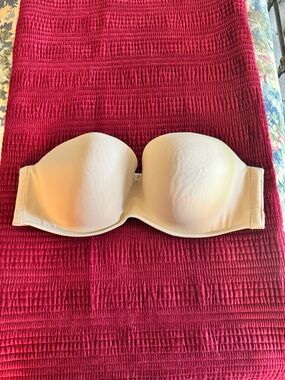 Cacique Strapless Bra